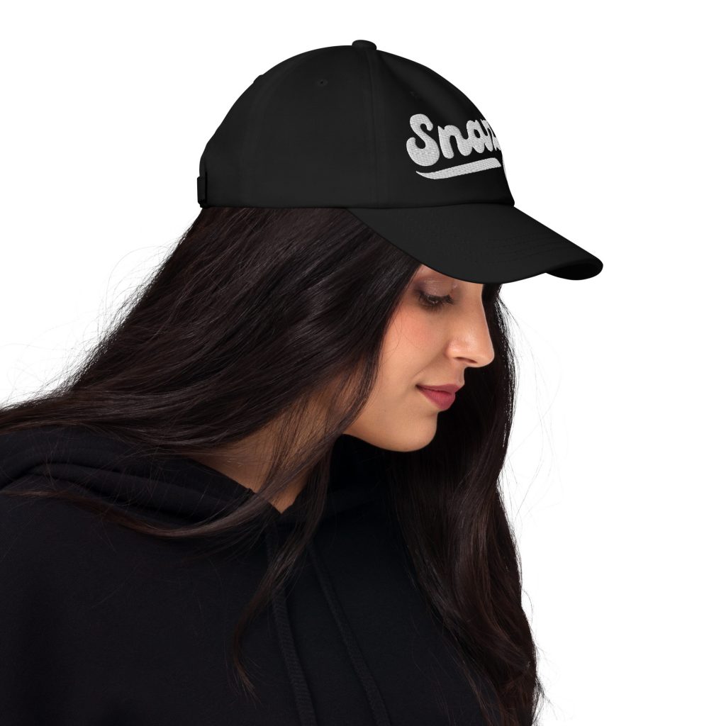 Genty Dad Cap Schwarz von SNAZZY CLOTHING – Seitenansicht