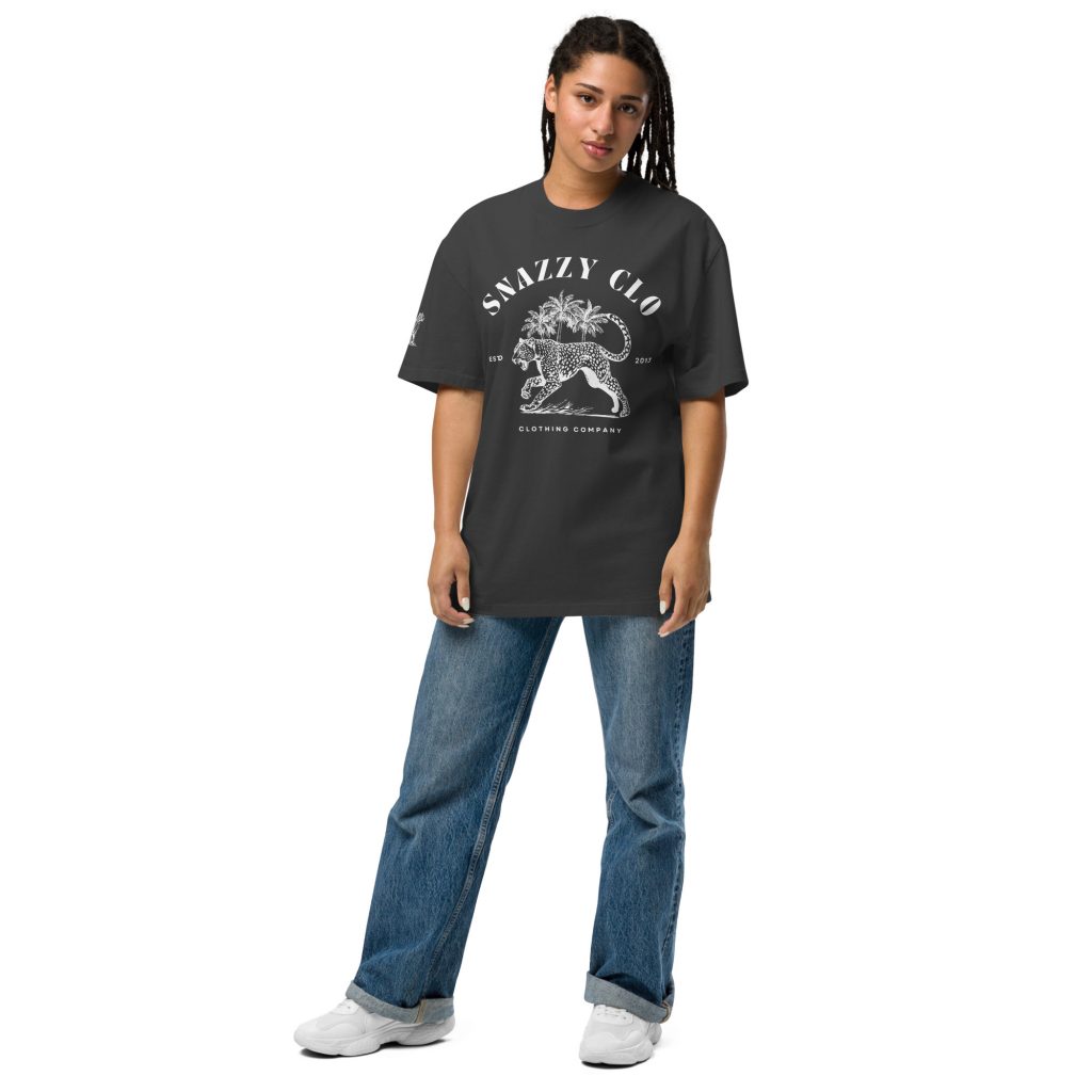 Leopard Oversized Faded T-Shirt Schwarz von SNAZZY CLOTHING – Vorderansicht