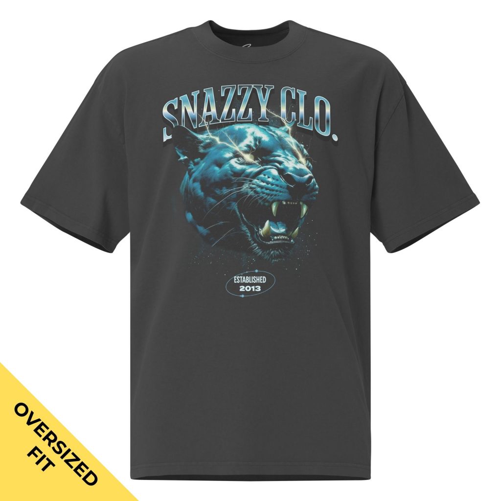 Thunder Panther Oversized Faded T-Shirt Schwarz von SNAZZY CLOTHING