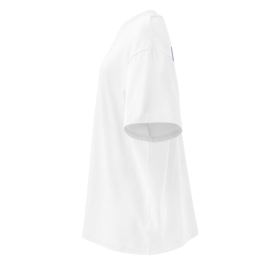 Dominate the Field Oversized T-Shirt Weiß von SNAZZY CLOTHING – Seitenansicht