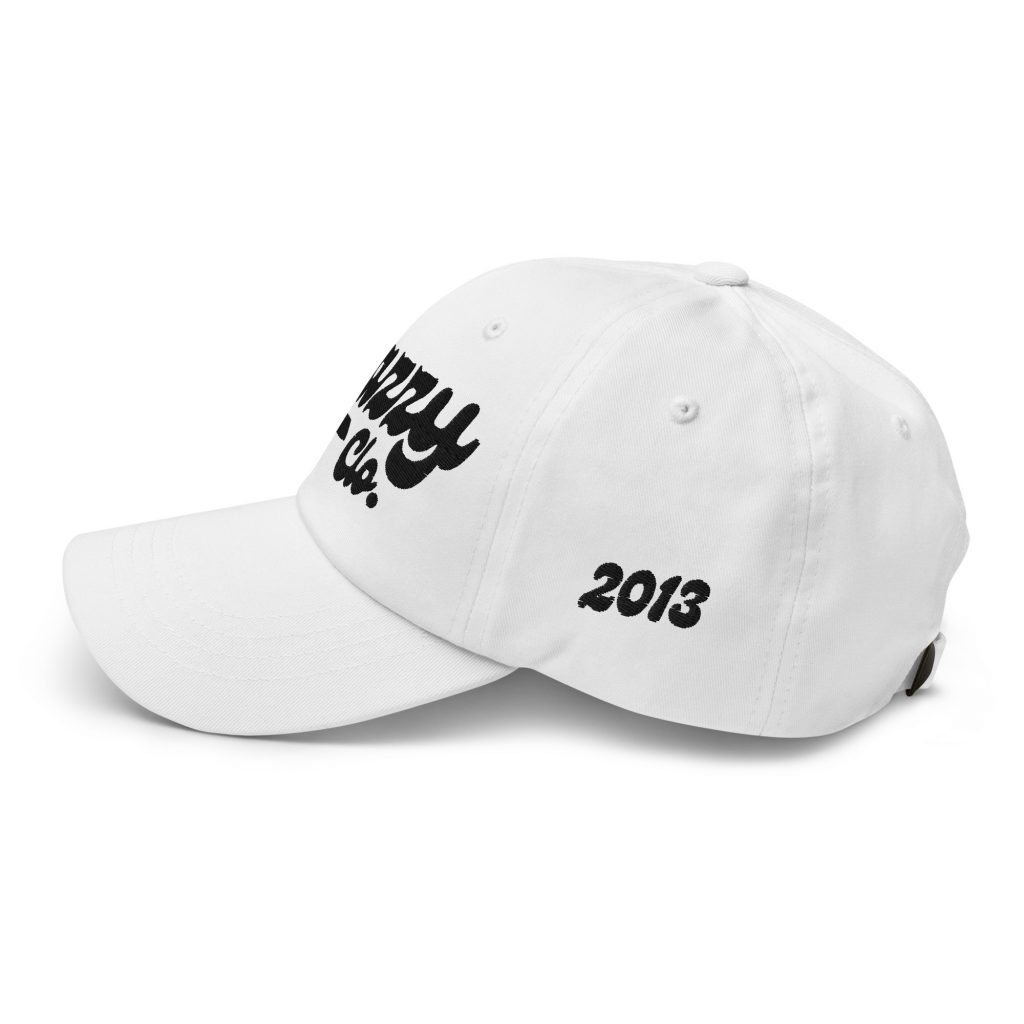 Genty Dad Cap Weiß von SNAZZY CLOTHING – Seitenansicht
