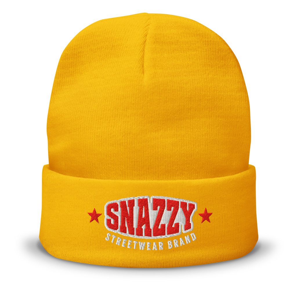 Strong Cuffed Beanie Goldgelb von SNAZZY CLOTHING – Vorderansicht mit SNAZZY-Stick