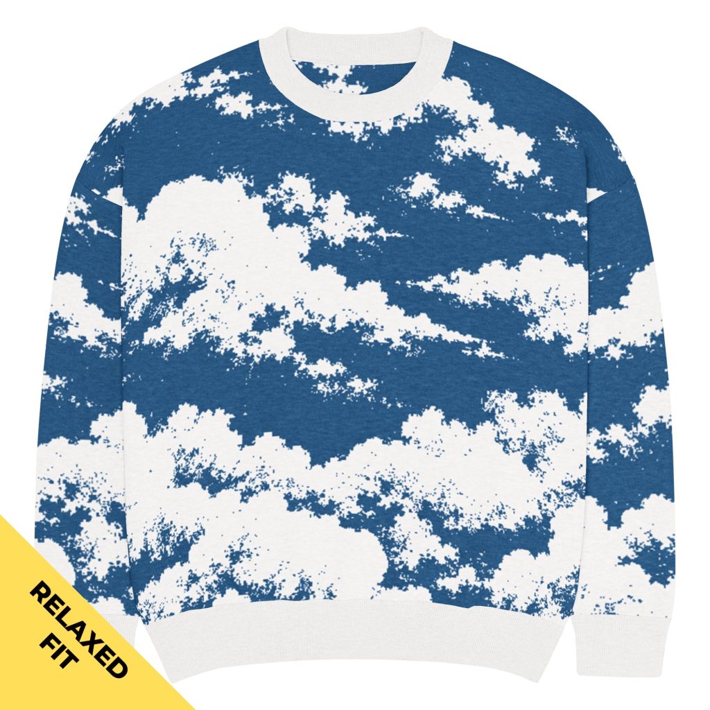 CLOUDS KNITTED CREWNECK SWEATER Blau-Weiß von SNAZZY CLOTHING – Vorderansicht mit Wolken-Allover im Jacquard-Strick